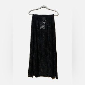 Lace Midi Skirt | Black